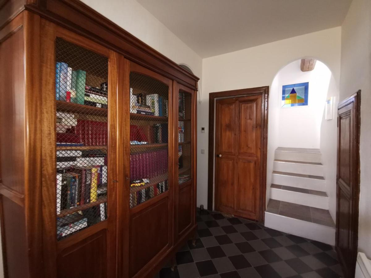 Les Chambres Du Lavoir Vert 투르베 외부 사진