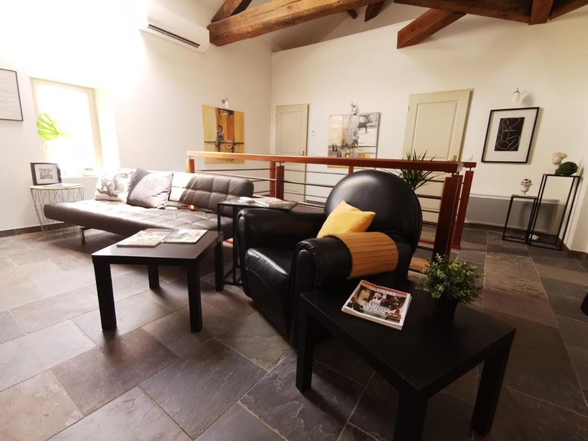 Les Chambres Du Lavoir Vert 투르베 외부 사진
